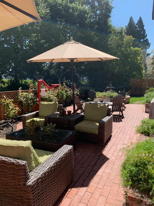 view of terrace featuring an outdoor hangout area