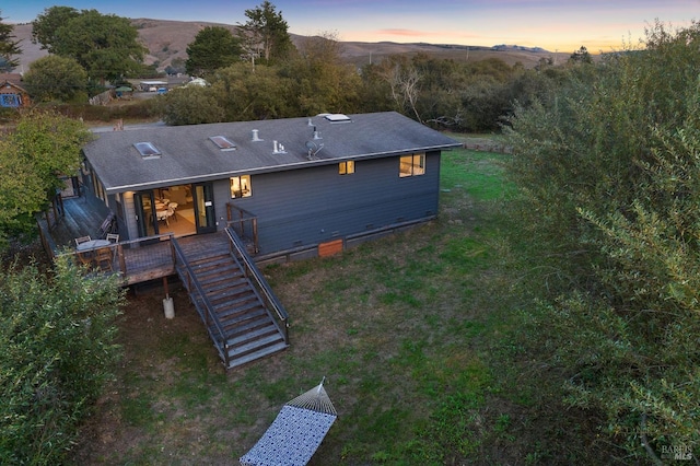 view of aerial view at dusk