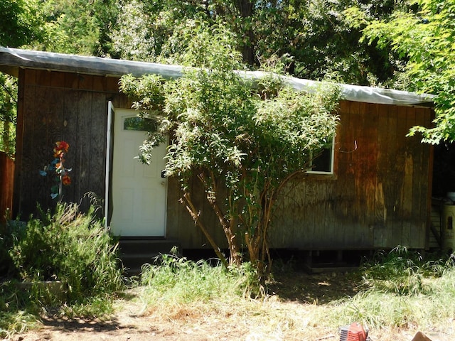 view of outdoor structure