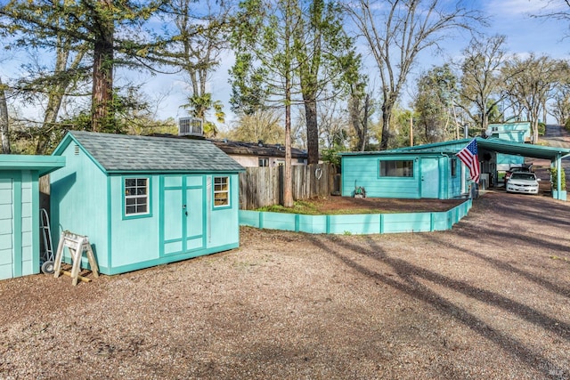 view of outdoor structure featuring a carport