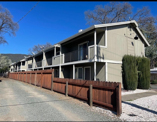 6687 Blue Heron Dr, Upper Lake, CA 95485 - exterior space with a balcony