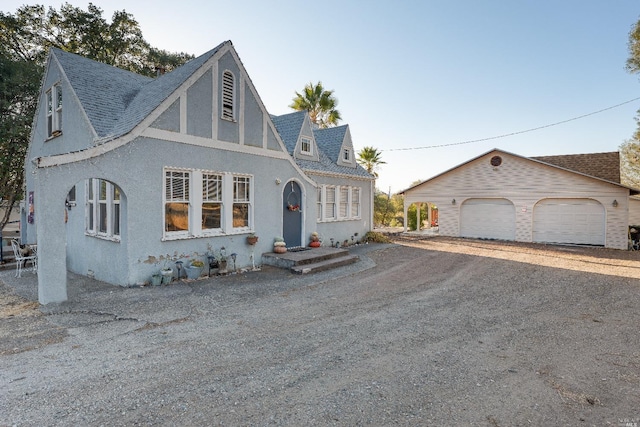 view of front facade with a garage