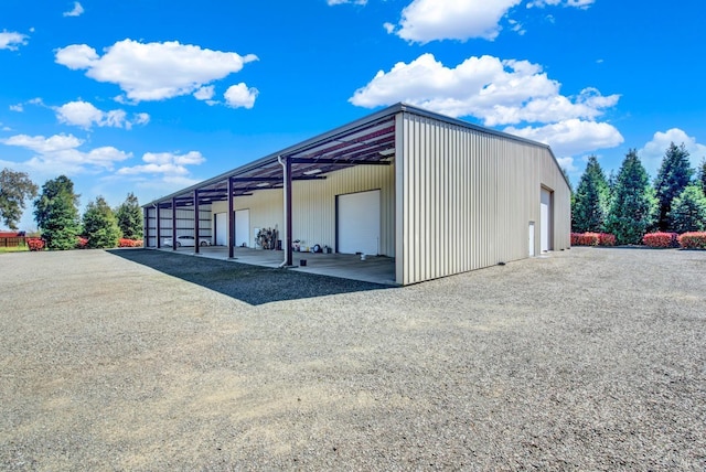 view of outbuilding with an outbuilding