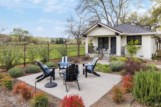 view of patio / terrace with covered porch