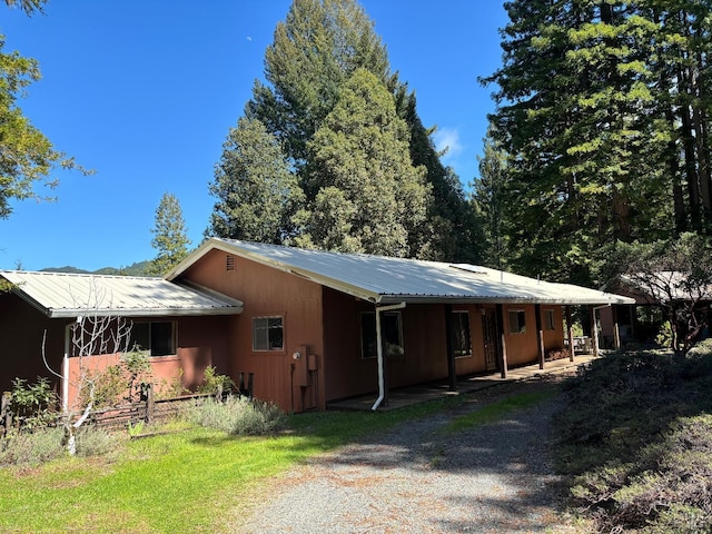 view of front of property