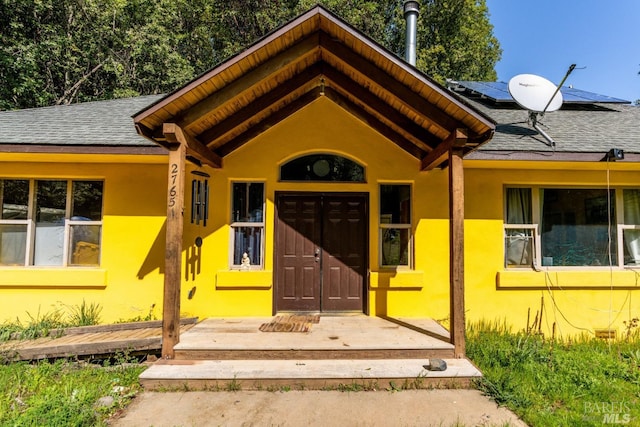 view of property entrance