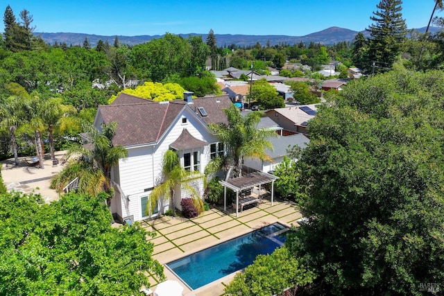 bird's eye view with a mountain view