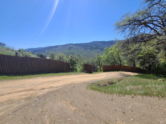 Listing photo 2 for 35776 Mendocino Pass Rd, Covelo CA 95428