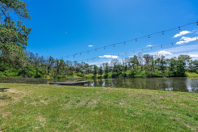 view of yard featuring a water view