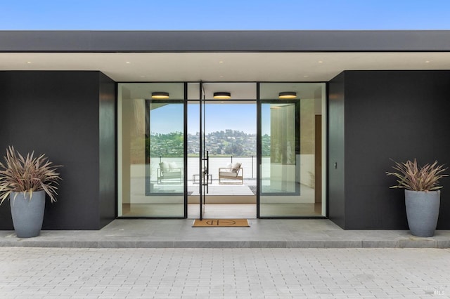 431 E Strawberry Dr, Mill Valley, CA 94941 - property entrance with stucco siding