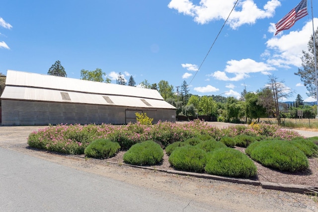 Listing photo 2 for 3525 Taylor Dr, Ukiah CA 95482