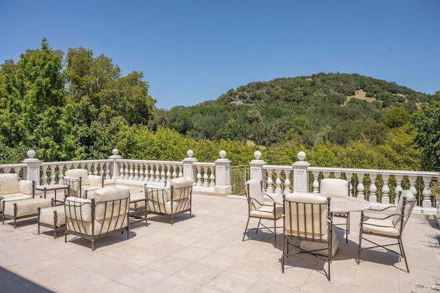 view of patio with outdoor lounge area