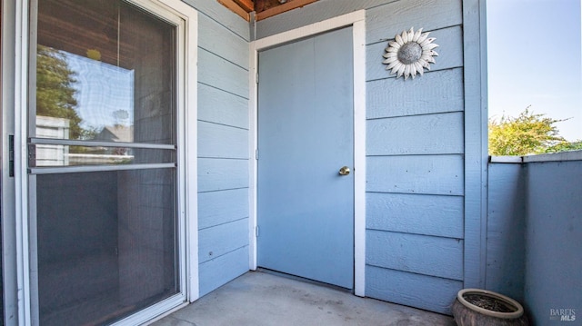 view of entrance to property