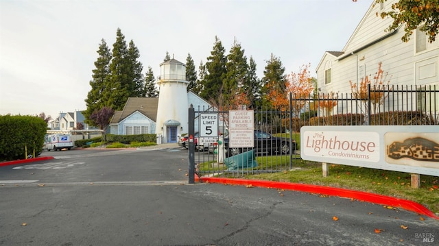 view of community / neighborhood sign