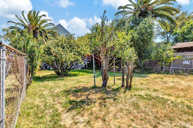 view of yard featuring fence