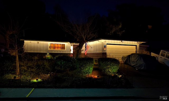 view of front facade with a garage