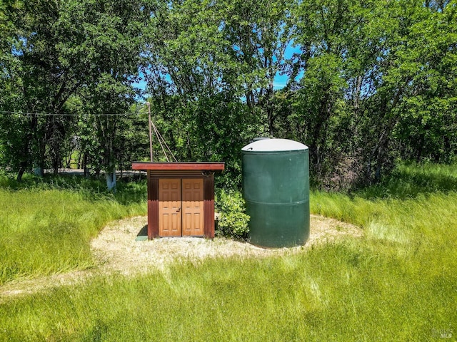 view of outdoor structure