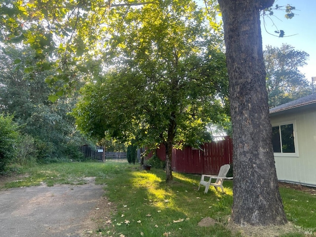 view of yard with fence