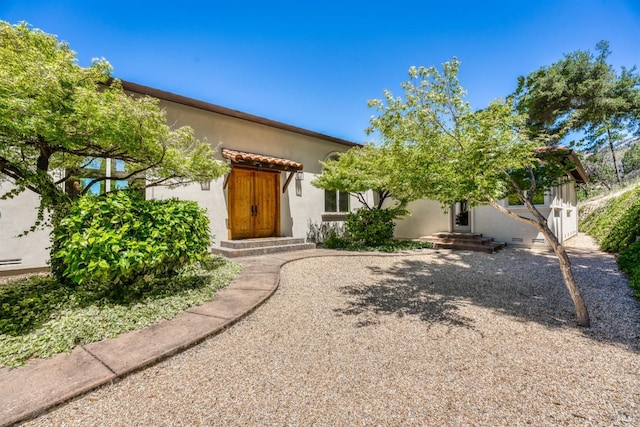 view of front of property featuring stucco siding