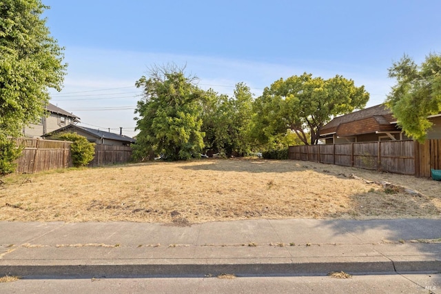 Listing photo 3 for 315 Lakeville St, Petaluma CA 94952