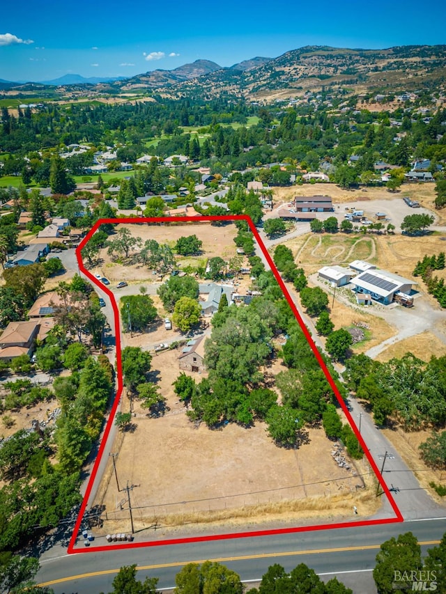 Listing photo 2 for 2176 N Monticello Rd, Napa CA 94558