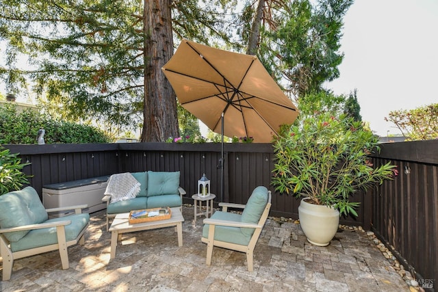 view of patio featuring outdoor lounge area