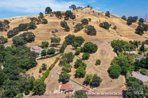 Listing photo 3 for 4117 Caligiuri Canyon Rd, Vacaville CA 95688