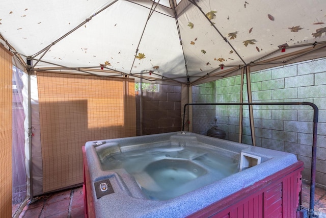 interior space featuring a jacuzzi