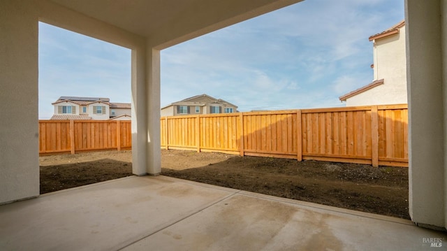 view of yard featuring a patio