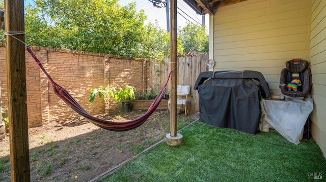 view of yard featuring a fenced backyard