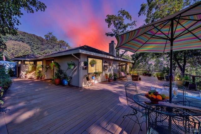 view of deck at dusk