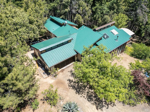 bird's eye view featuring a forest view