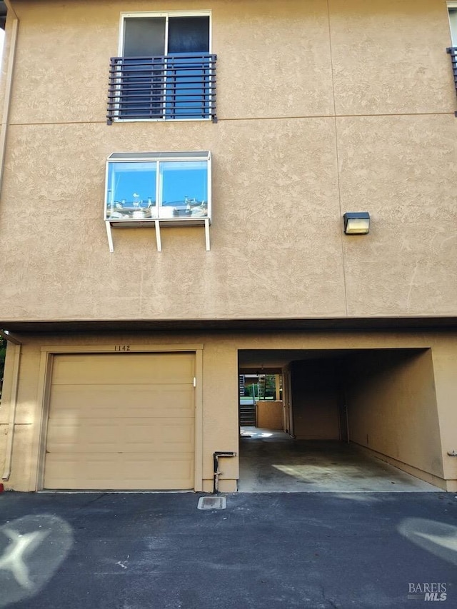 1142 Pear Tree Ln, Napa, CA 94558 - view of front of property with stucco siding