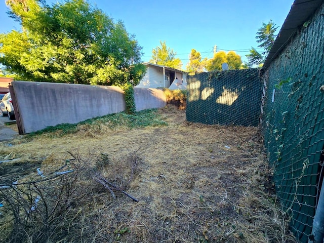 Listing photo 3 for 0 Solons Aly, Sacramento CA 95816