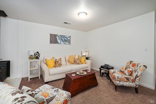 living room with carpet