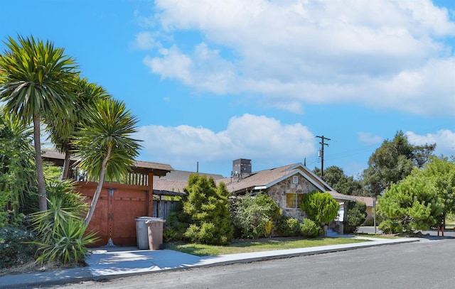 view of front of house