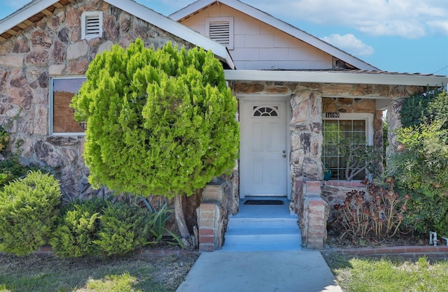 14090 Pine St, Walnut Grove, CA 95690 - property entrance with stone siding