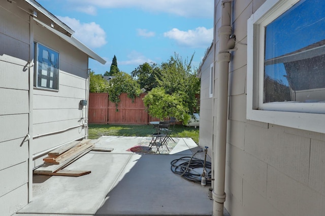 14090 Pine St, Walnut Grove, CA 95690 - view of patio / terrace