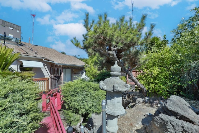 14090 Pine St, Walnut Grove, CA 95690 - view of yard