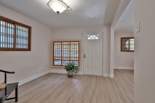 14090 Pine St, Walnut Grove, CA 95690 - entrance foyer with wood finished floors and baseboards