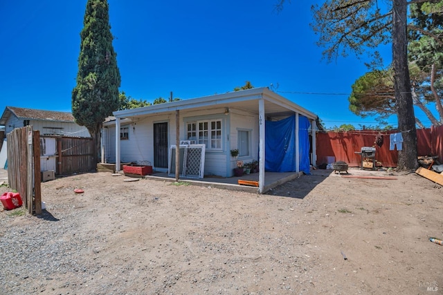 104 Bellevue Ave, Santa Rosa, CA 95407 - back of property with fence and a patio