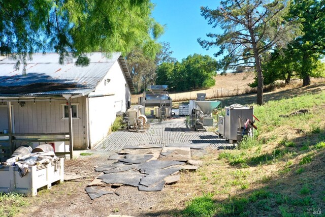 view of yard with a patio