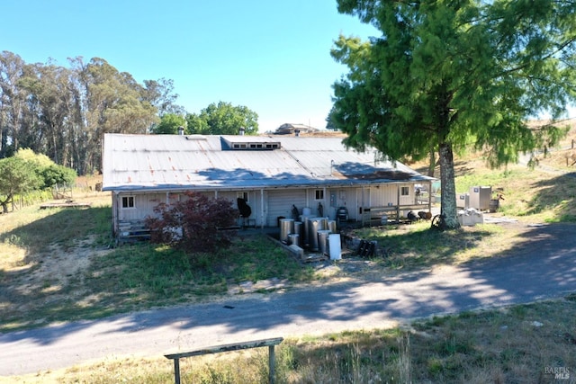 view of front of house