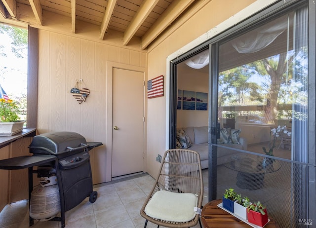 property entrance featuring a patio