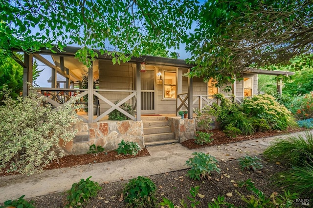 view of front of house featuring covered porch