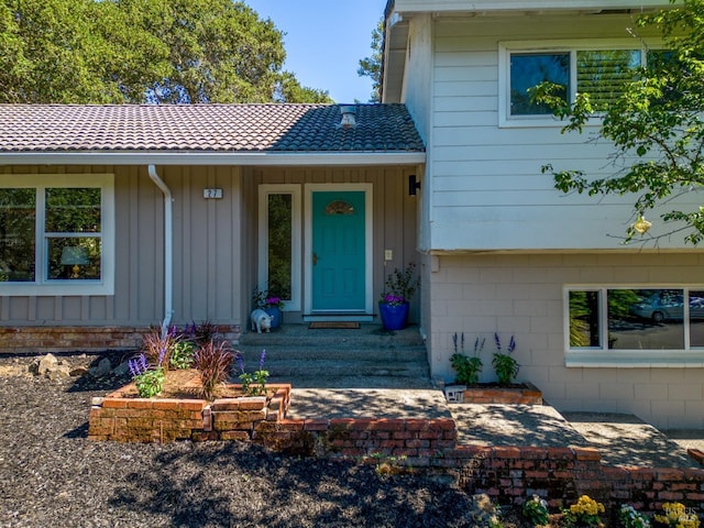 view of property entrance