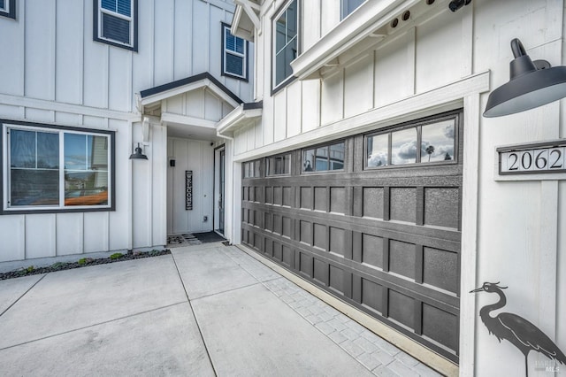 property entrance with a patio area