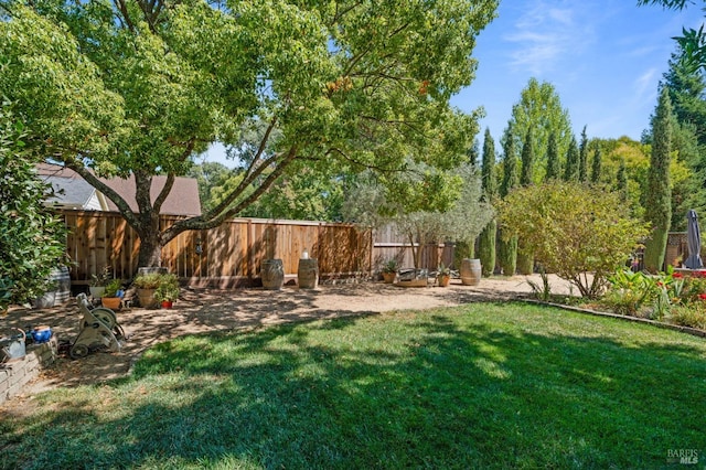 view of yard featuring fence