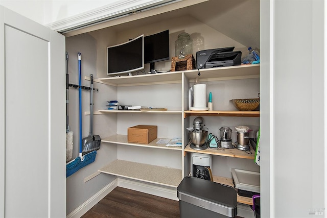 850 Mcclelland Dr, Windsor, CA 95492 - view of pantry
