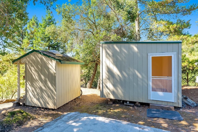 view of outbuilding